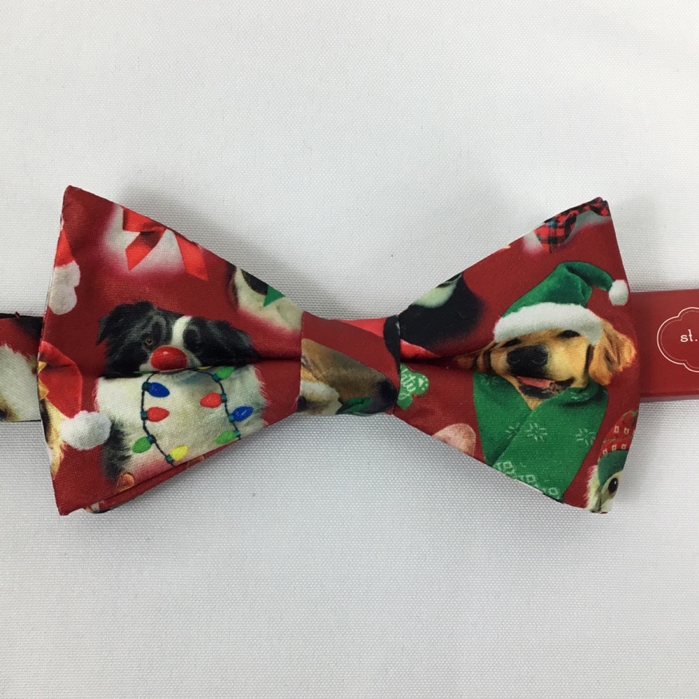 Christmas Dogs Pre-tied Bow Tie